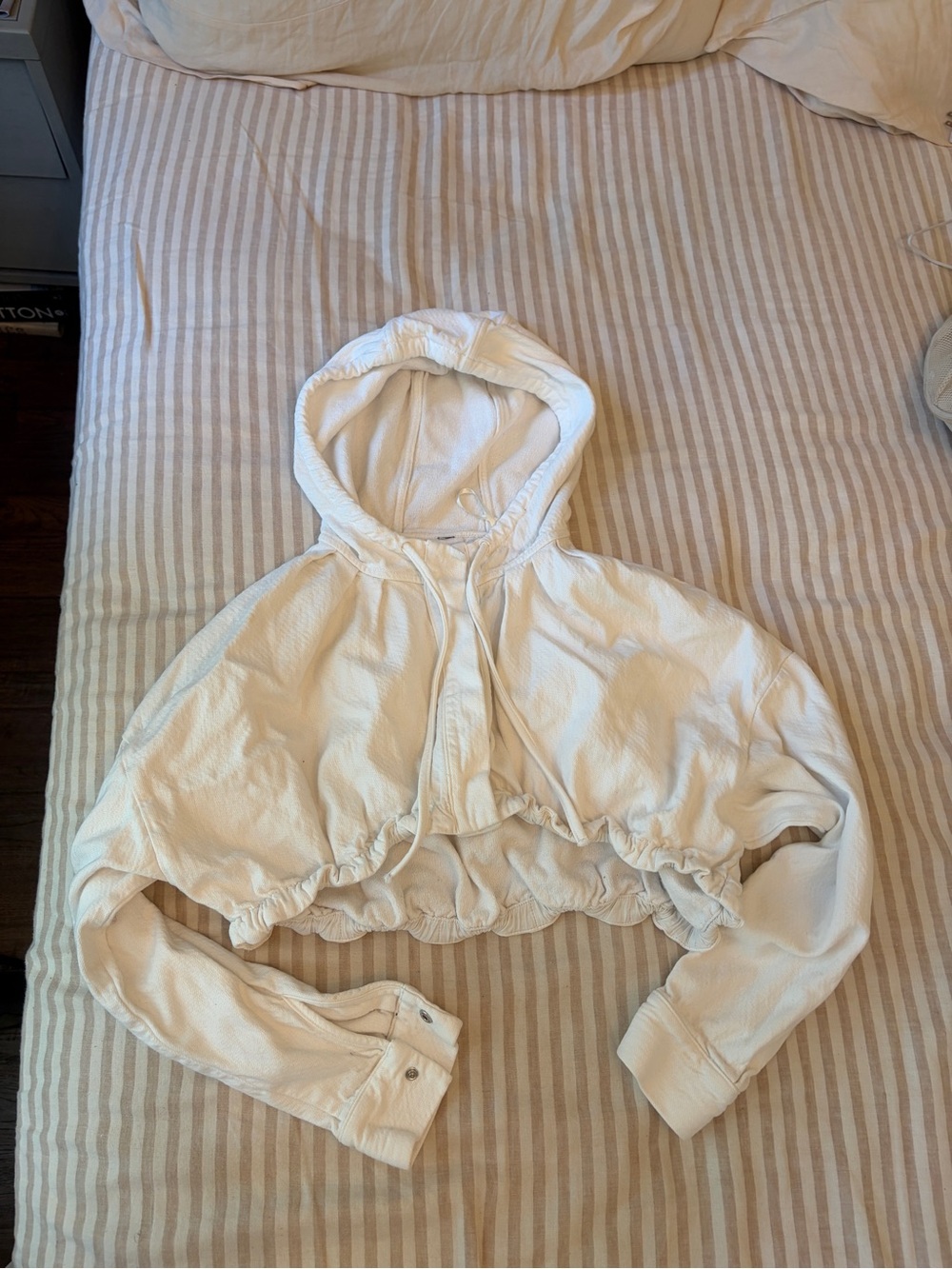 Zara White Cropped Hooded Puffer Jacket